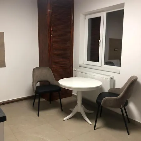 Laura House Apartment *
